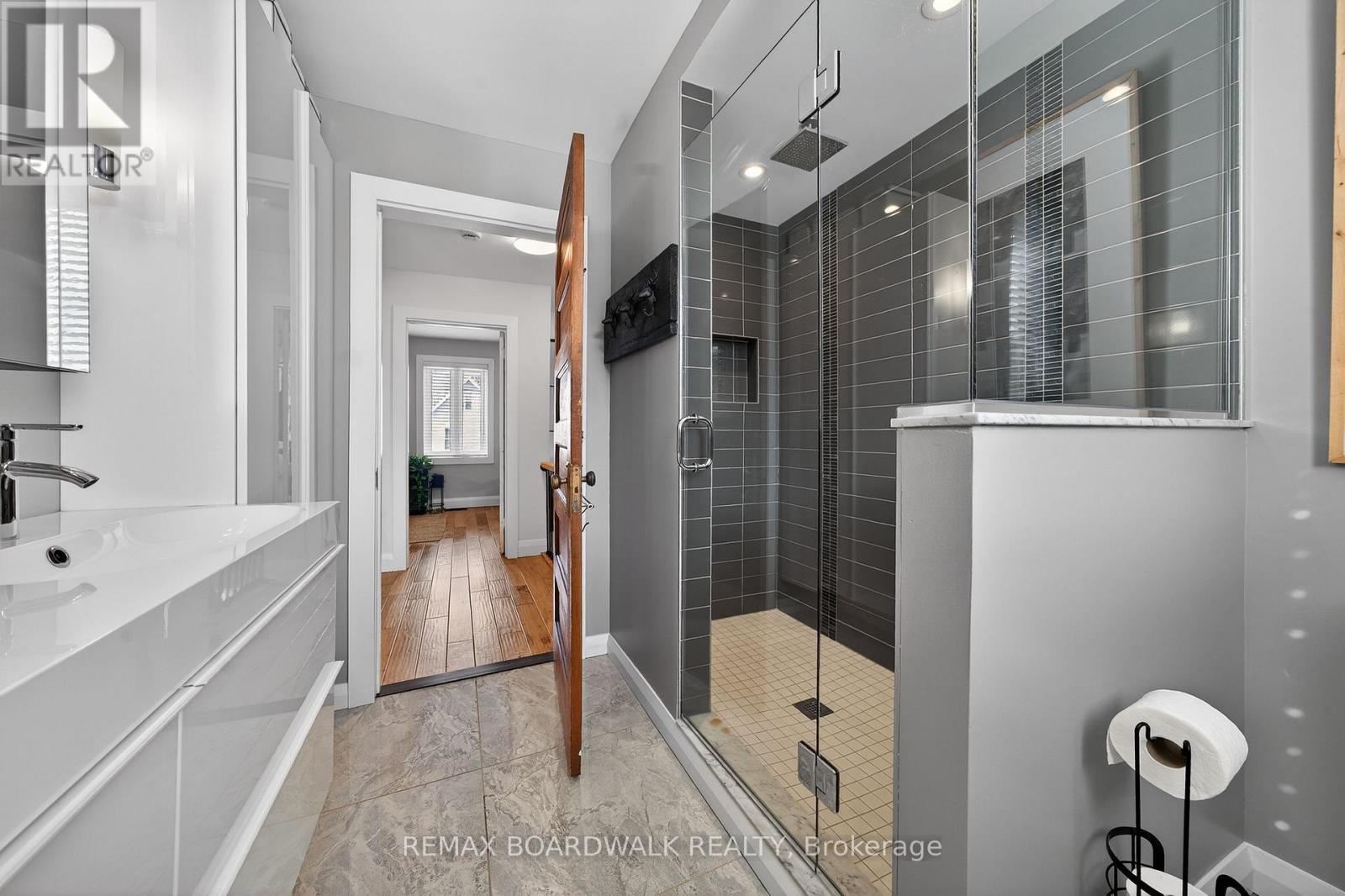 154 Queen Mary Street, Ottawa, Ontario  K1K 1X5 - Photo 29 - X13030438