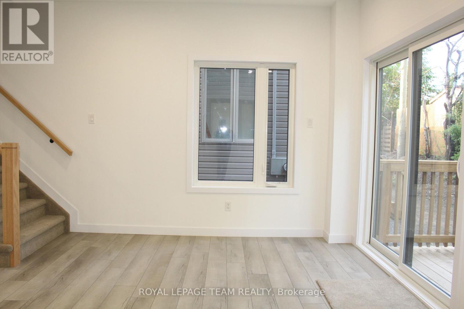 Unit A - 155 Longpre Street E, Ottawa, Ontario  K1L 7J5 - Photo 13 - X13030660