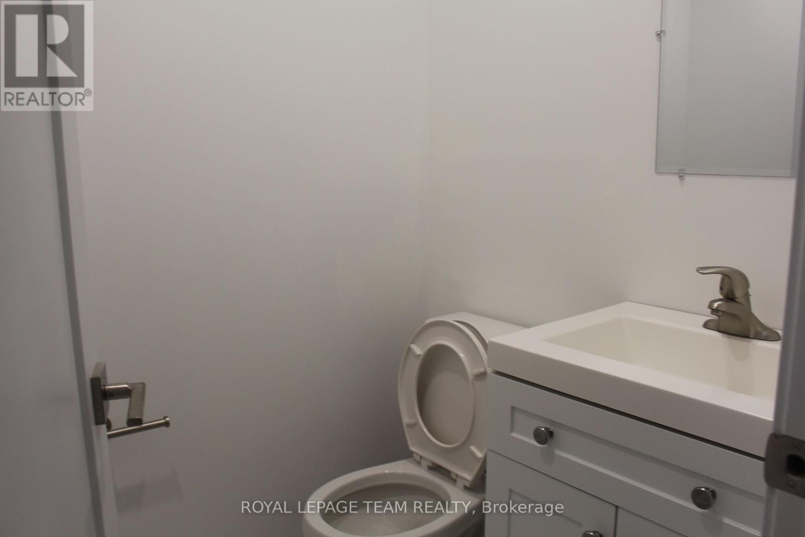 Unit A - 155 Longpre Street E, Ottawa, Ontario  K1L 7J5 - Photo 15 - X13030660