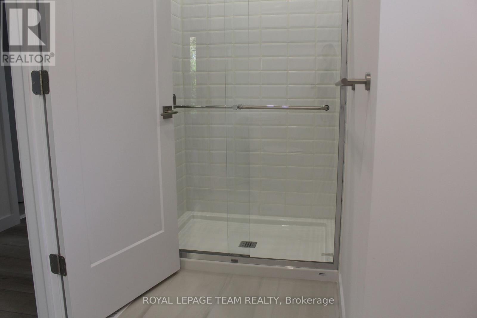 Unit A - 155 Longpre Street E, Ottawa, Ontario  K1L 7J5 - Photo 20 - X13030660