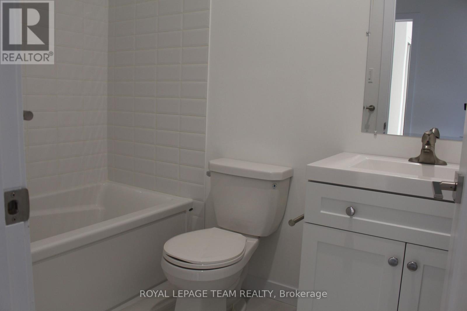 Unit A - 155 Longpre Street E, Ottawa, Ontario  K1L 7J5 - Photo 28 - X13030660