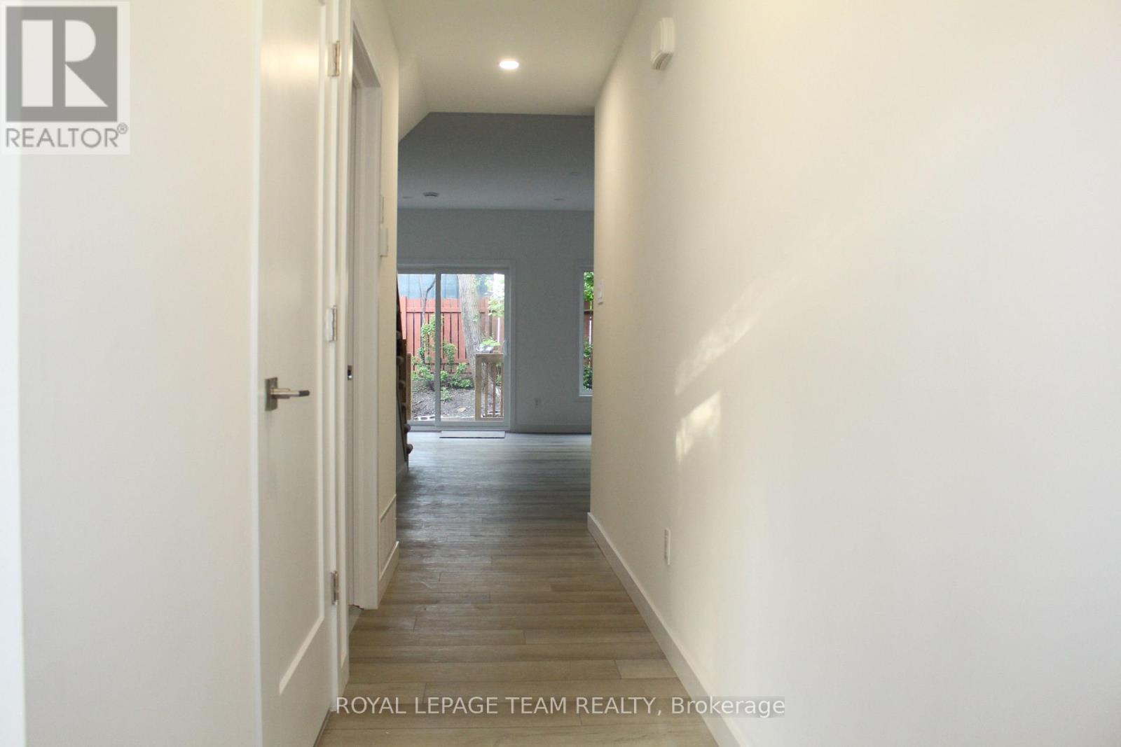 Unit A - 155 Longpre Street E, Ottawa, Ontario  K1L 7J5 - Photo 4 - X13030660