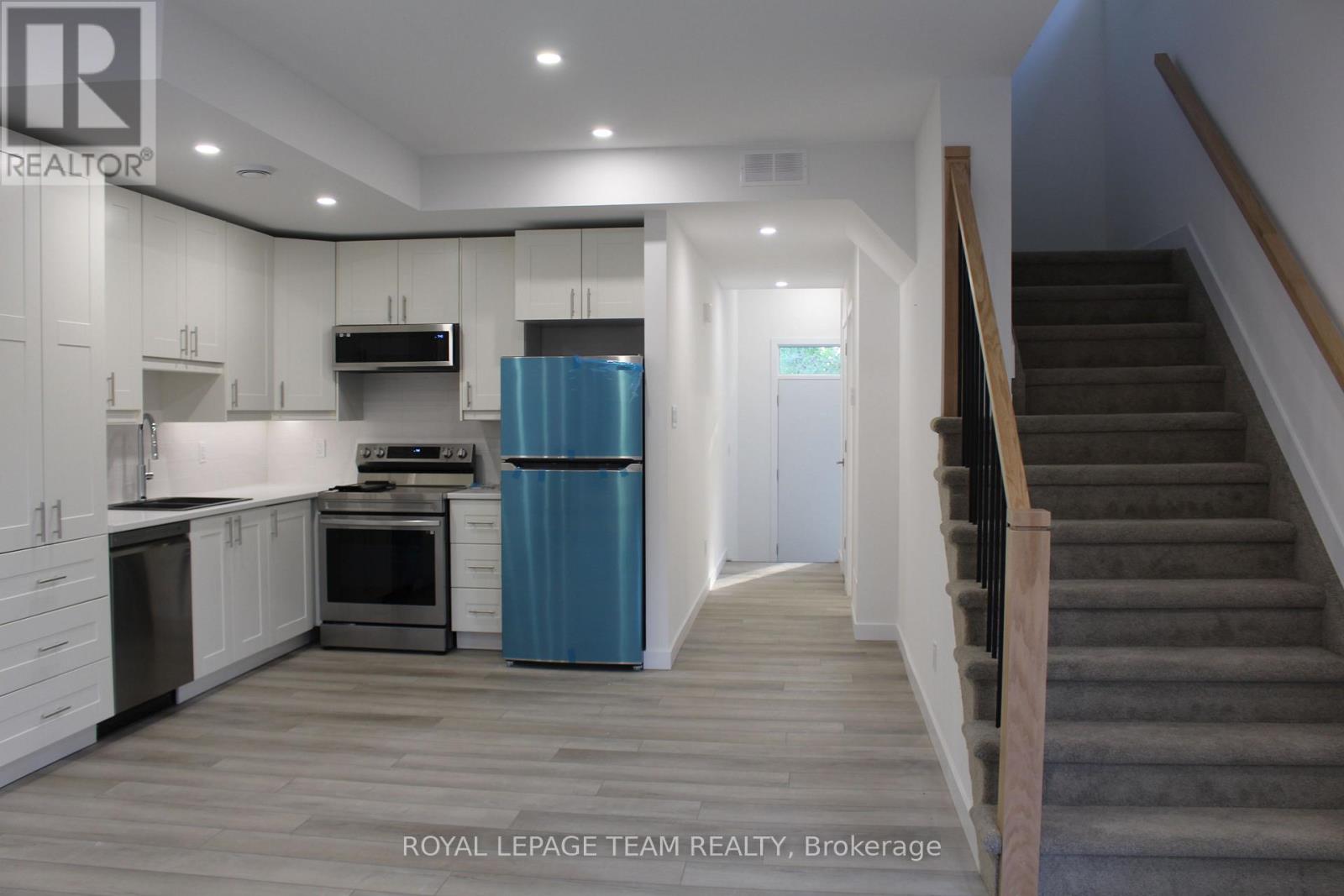 Unit A - 155 Longpre Street E, Ottawa, Ontario  K1L 7J5 - Photo 8 - X13030660