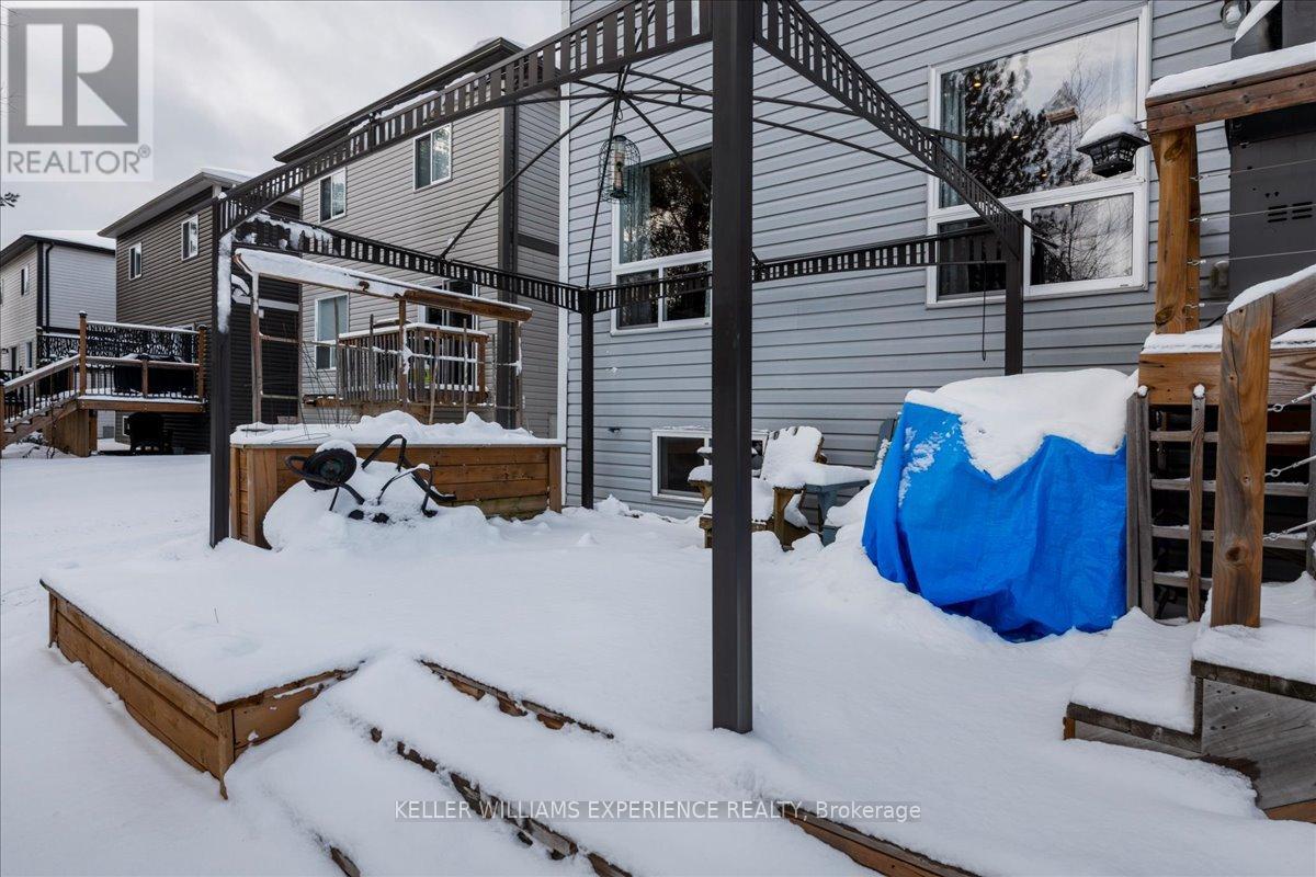 70 Fieldstream Chase, Bracebridge, Ontario  P1L 0A7 - Photo 33 - X12934584