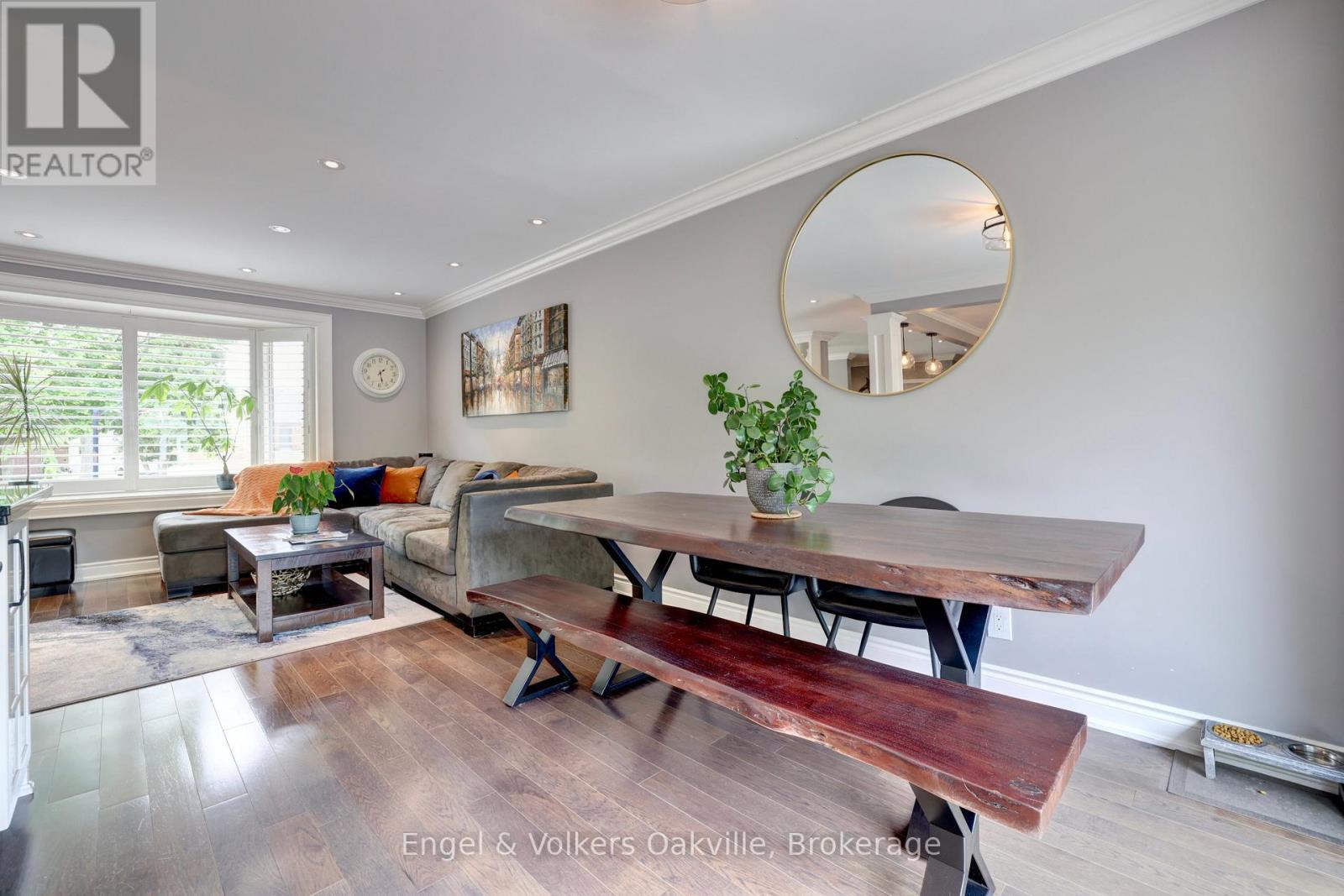 465 Fourth Line, Oakville, Ontario  L6L 5A6 - Photo 10 - W13030650