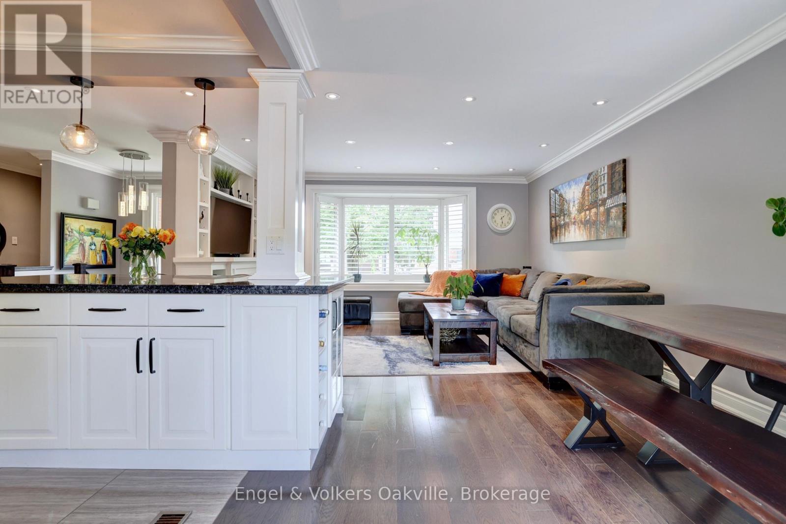 465 Fourth Line, Oakville, Ontario  L6L 5A6 - Photo 11 - W13030650