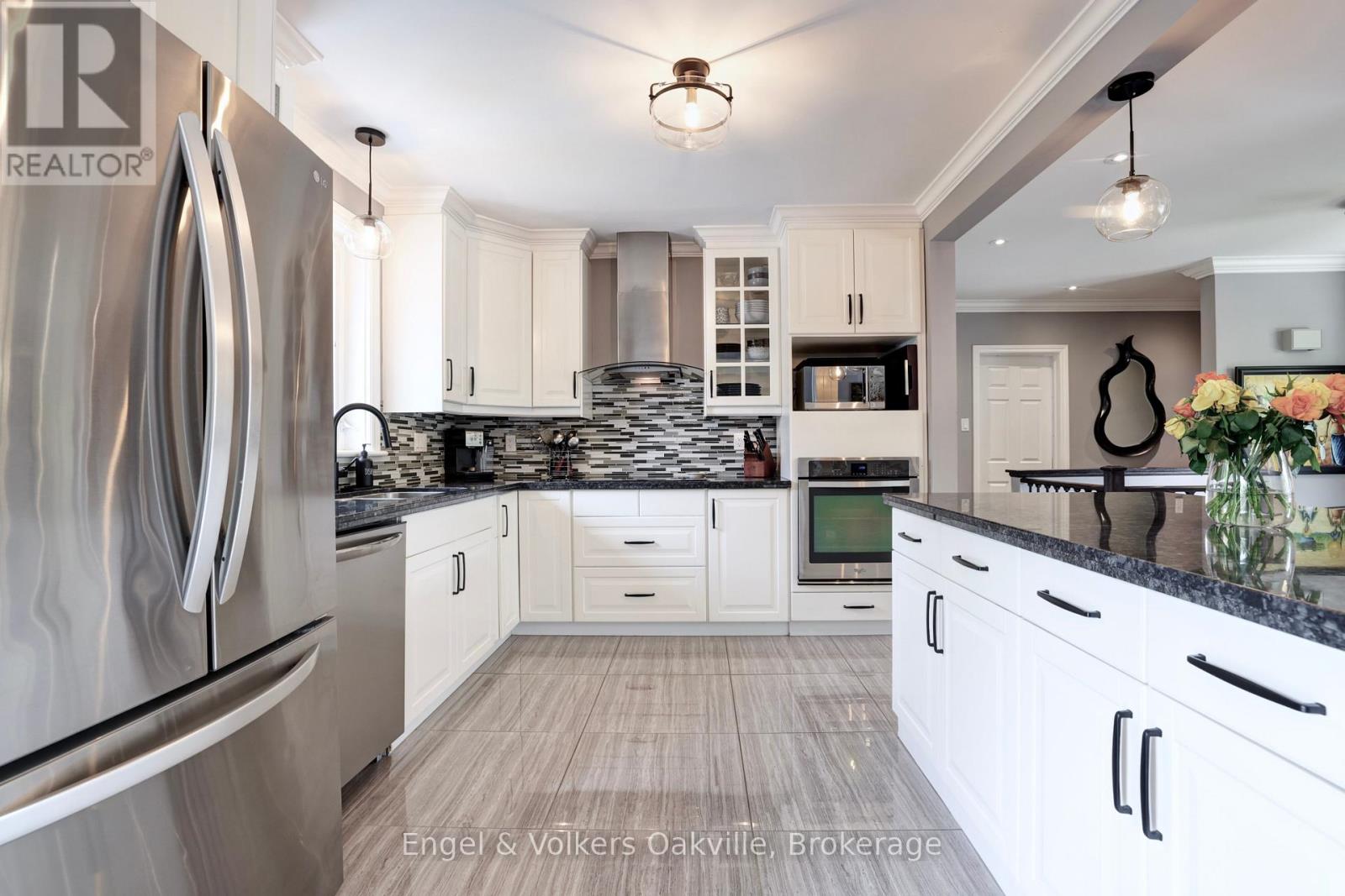 465 Fourth Line, Oakville, Ontario  L6L 5A6 - Photo 12 - W13030650