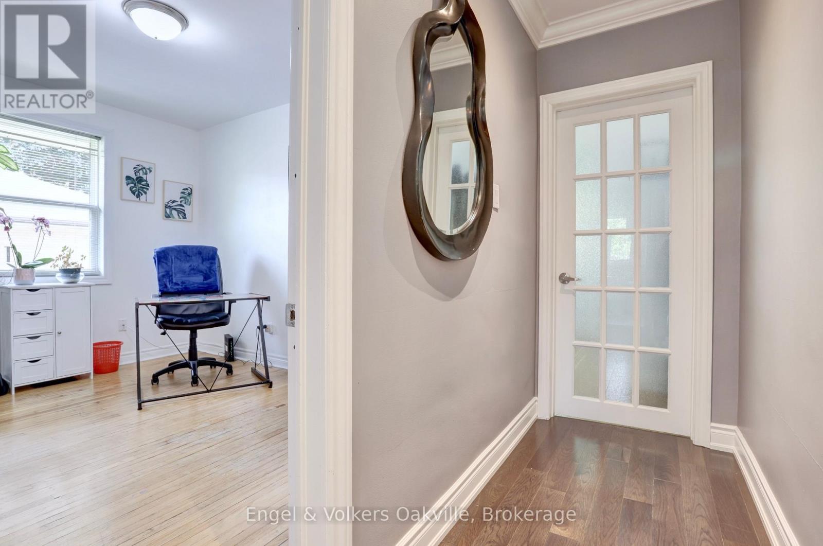 465 Fourth Line, Oakville, Ontario  L6L 5A6 - Photo 19 - W13030650