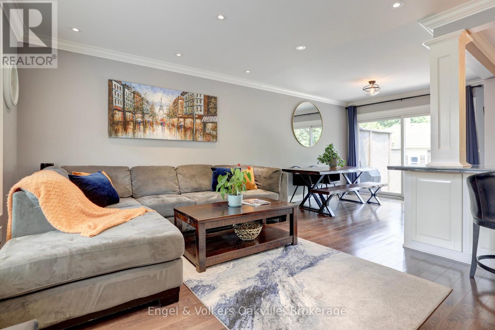 465 Fourth Line, Oakville, Ontario  L6L 5A6 - Photo 6 - W13030650