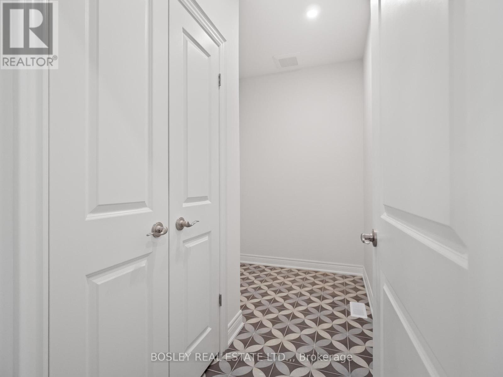 514 Royal Ridge Drive, Fort Erie, Ontario  L0S 1N0 - Photo 16 - X13030398