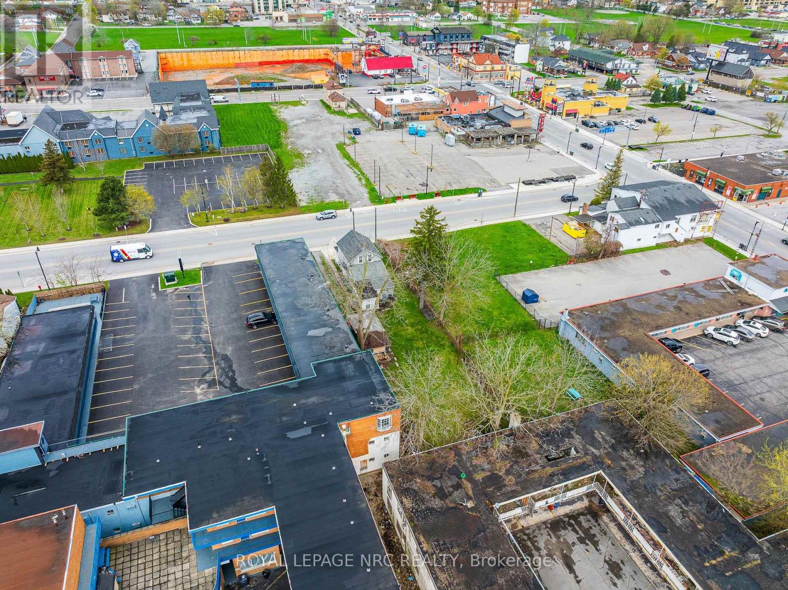 5930 Fallsview Boulevard, Niagara Falls, Ontario  L2G 3V5 - Photo 8 - X13030512