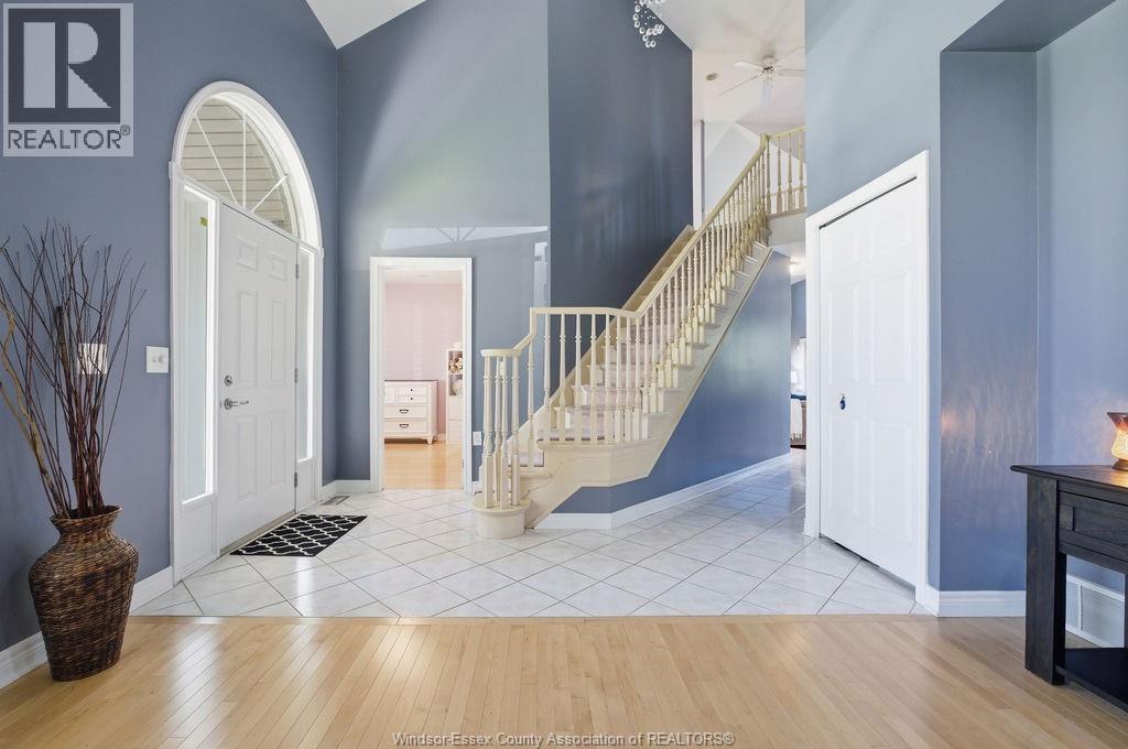 552 Old Tecumseh Road, Lakeshore, Ontario  N0R 1A0 - Photo 2 - 26008896