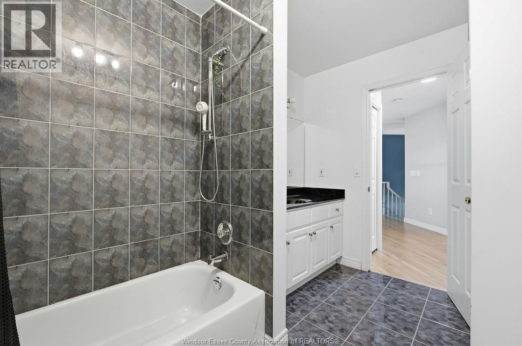 552 Old Tecumseh Road, Lakeshore, Ontario  N0R 1A0 - Photo 32 - 26008896