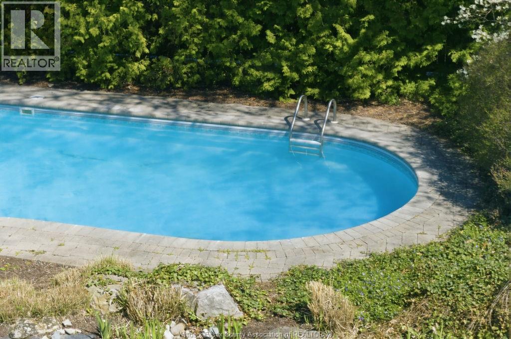 552 Old Tecumseh Road, Lakeshore, Ontario  N0R 1A0 - Photo 34 - 26008896