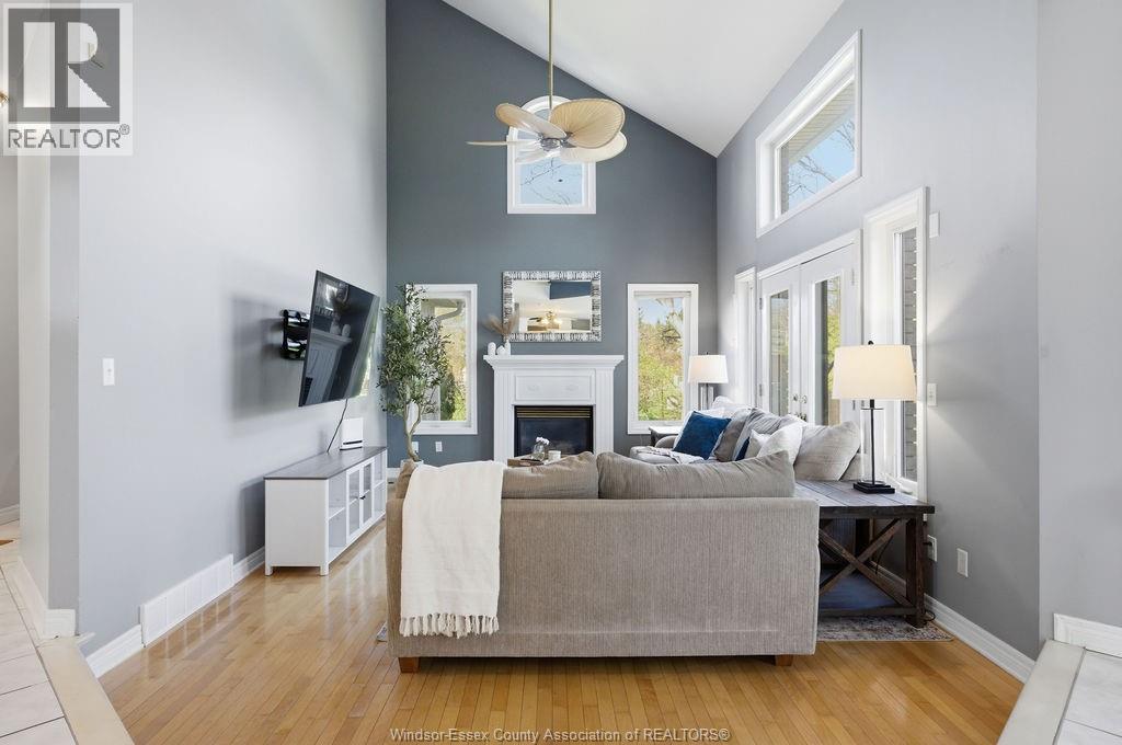 552 Old Tecumseh Road, Lakeshore, Ontario  N0R 1A0 - Photo 8 - 26008896