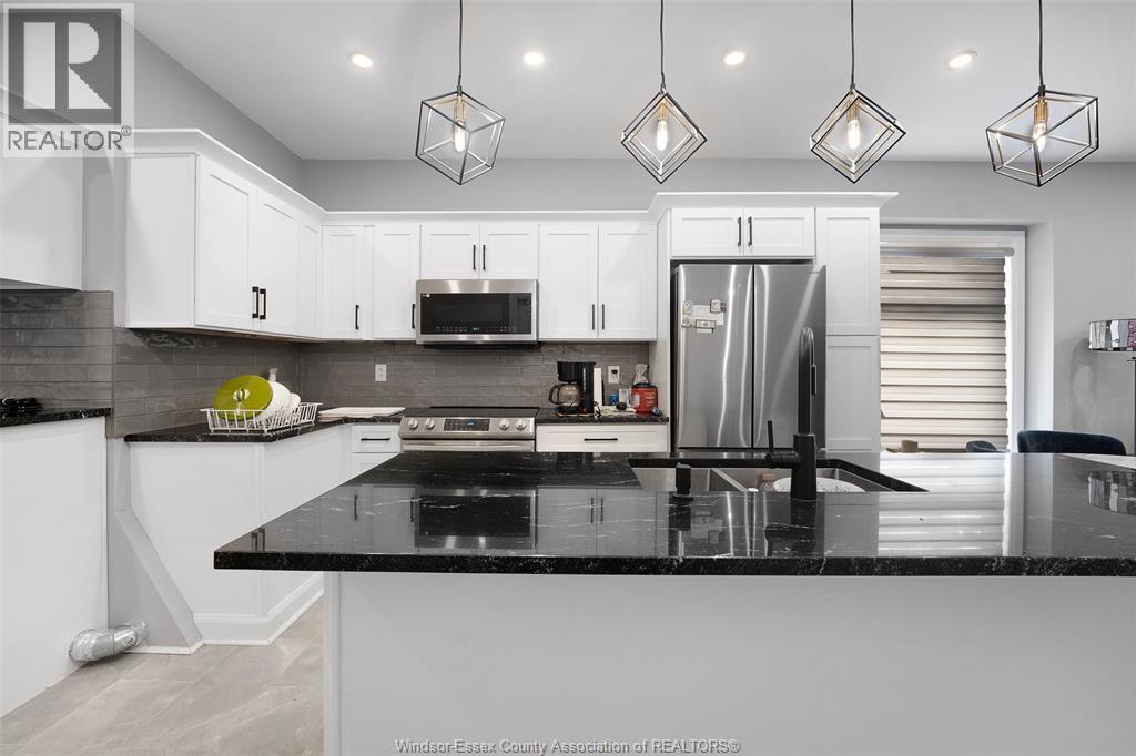 1059 Elsmere Avenue, Windsor, Ontario  N9A 2B1 - Photo 11 - 26008852