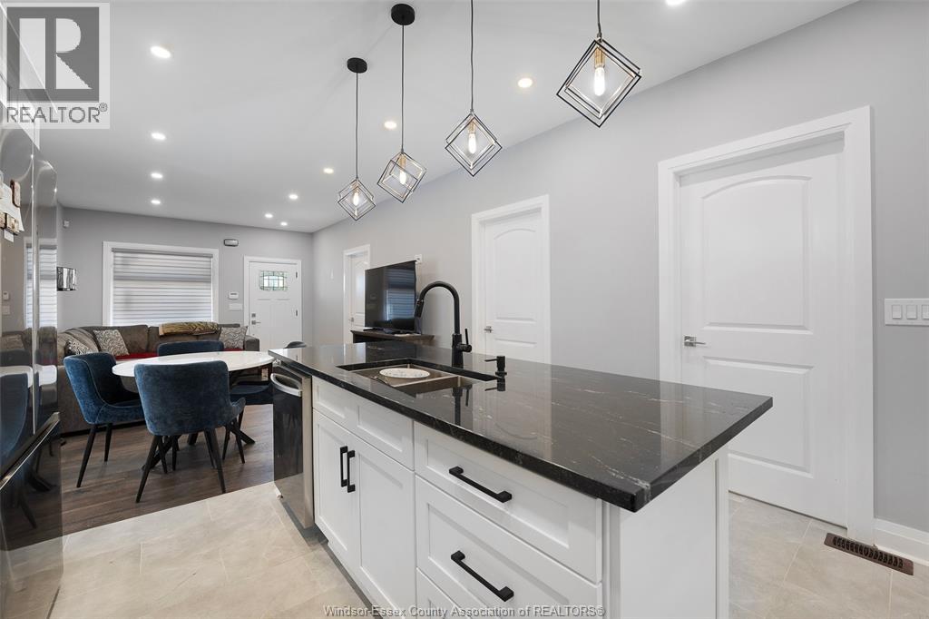 1059 Elsmere Avenue, Windsor, Ontario  N9A 2B1 - Photo 12 - 26008852