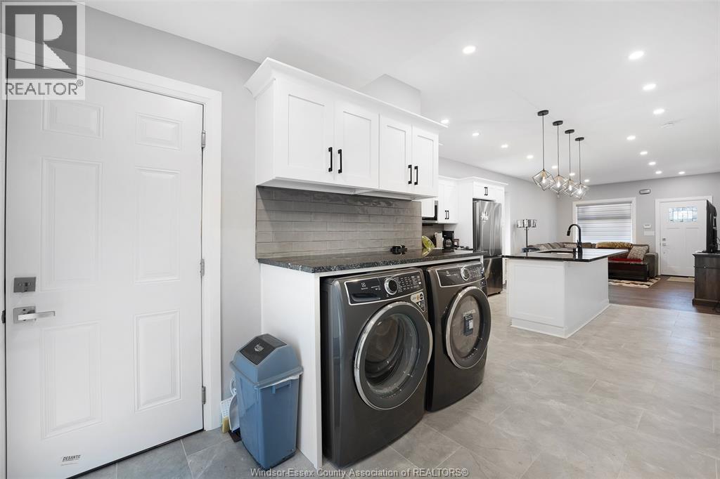 1059 Elsmere Avenue, Windsor, Ontario  N9A 2B1 - Photo 14 - 26008852