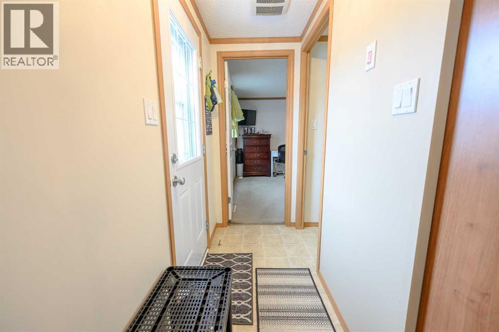 8714 88c Street, Grande Prairie, Alberta  T8X 0C5 - Photo 9 - A2299936