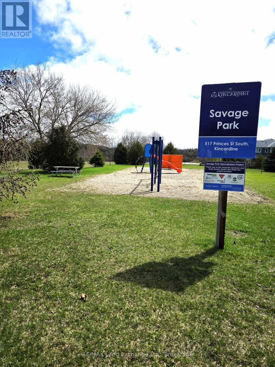 371 St Albert Street, Kincardine, Ontario  N2Z 2V1 - Photo 6 - X13022762