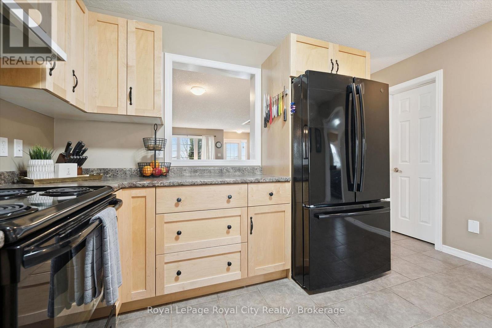 105 Spencer Street, Centre Wellington, Ontario  N0B 1S0 - Photo 11 - X13030332