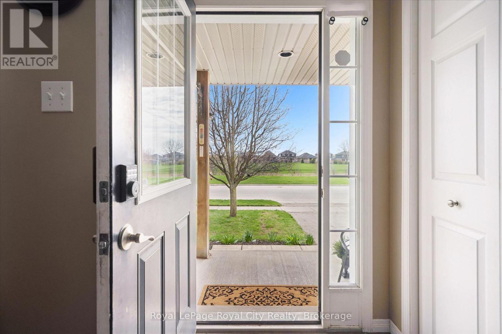 105 Spencer Street, Centre Wellington, Ontario  N0B 1S0 - Photo 2 - X13030332