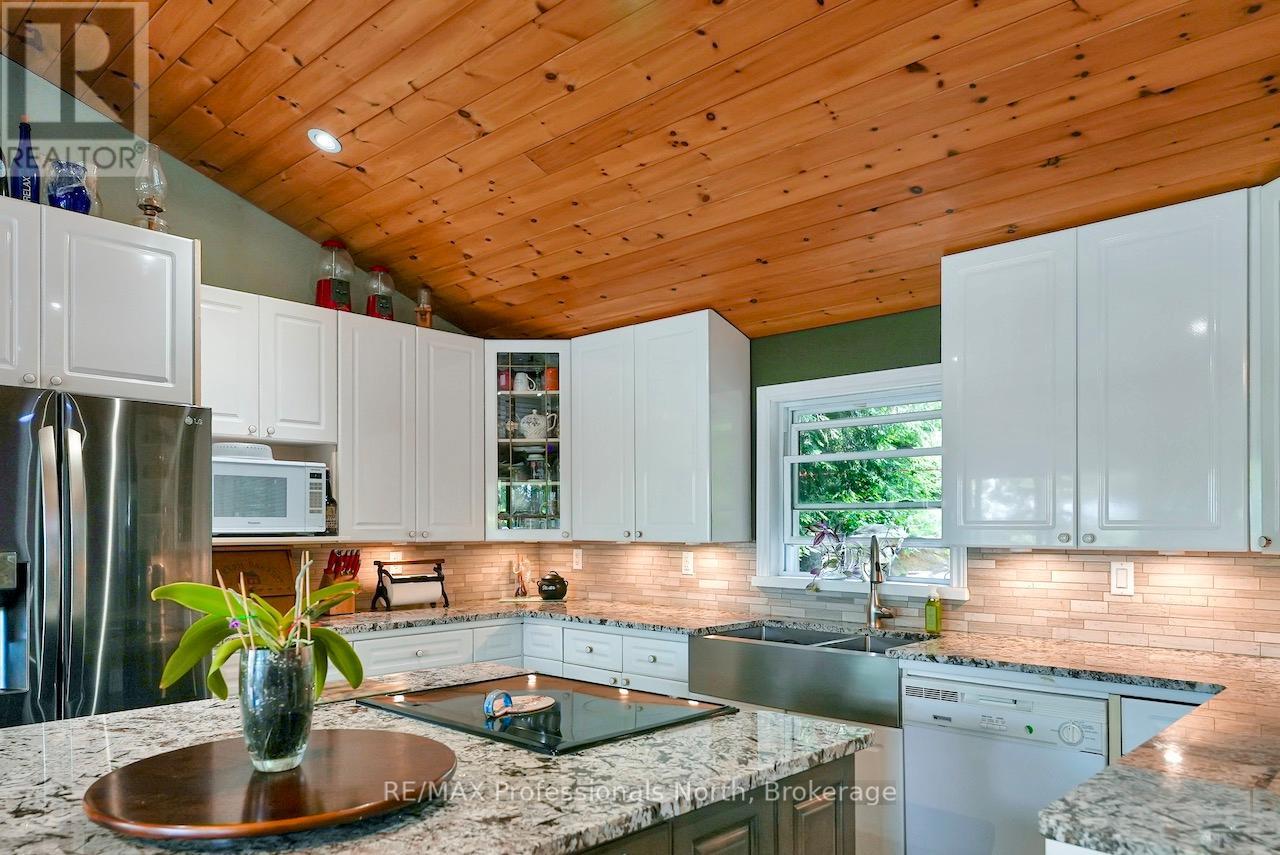 5543 Kennisis Lake Road, Dysart Et Al, Ontario  K0M 1S0 - Photo 14 - X13030428