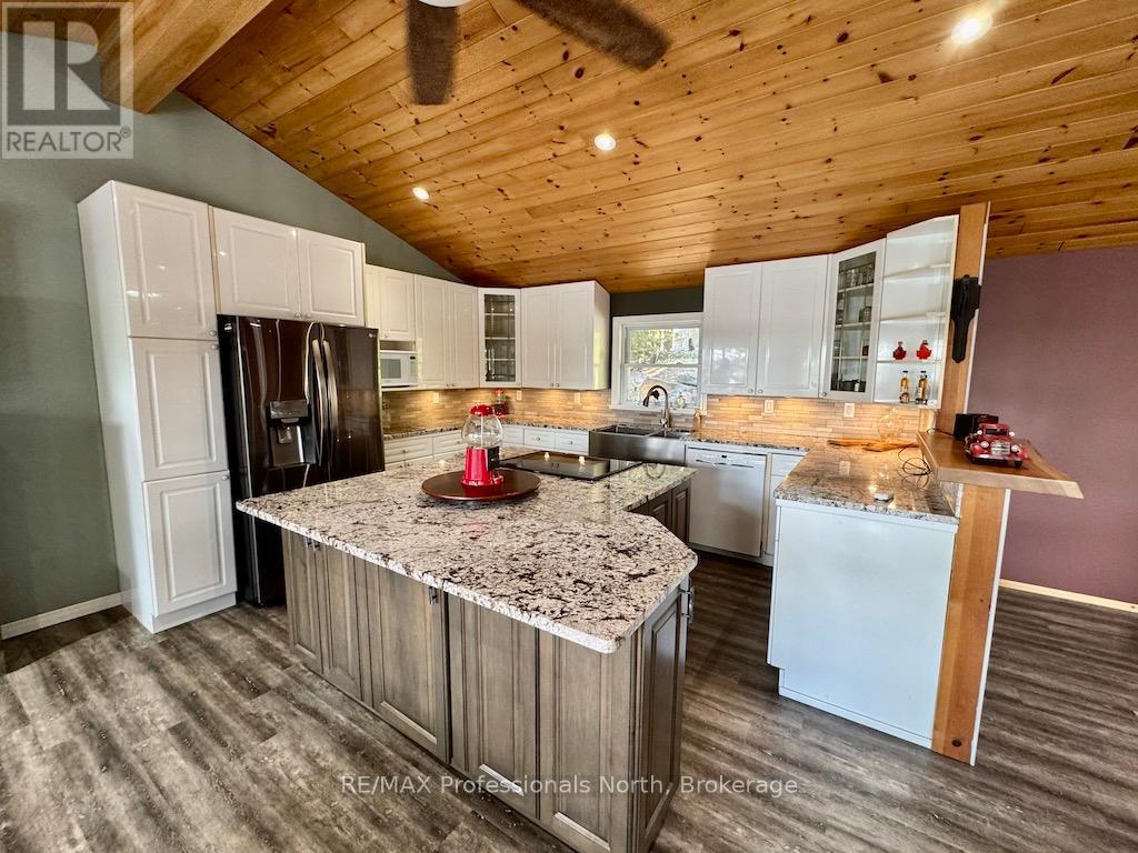 5543 Kennisis Lake Road, Dysart Et Al, Ontario  K0M 1S0 - Photo 16 - X13030428