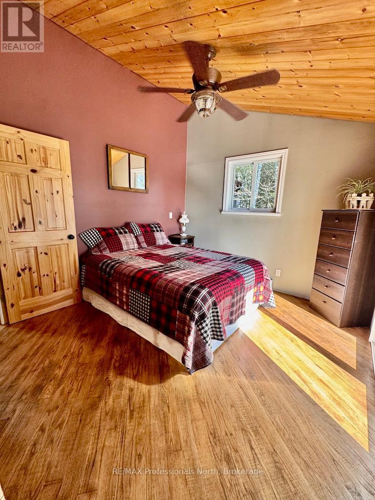 5543 Kennisis Lake Road, Dysart Et Al, Ontario  K0M 1S0 - Photo 22 - X13030428