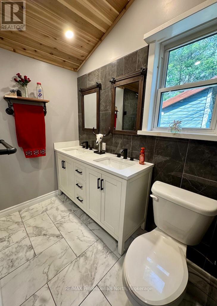 5543 Kennisis Lake Road, Dysart Et Al, Ontario  K0M 1S0 - Photo 23 - X13030428