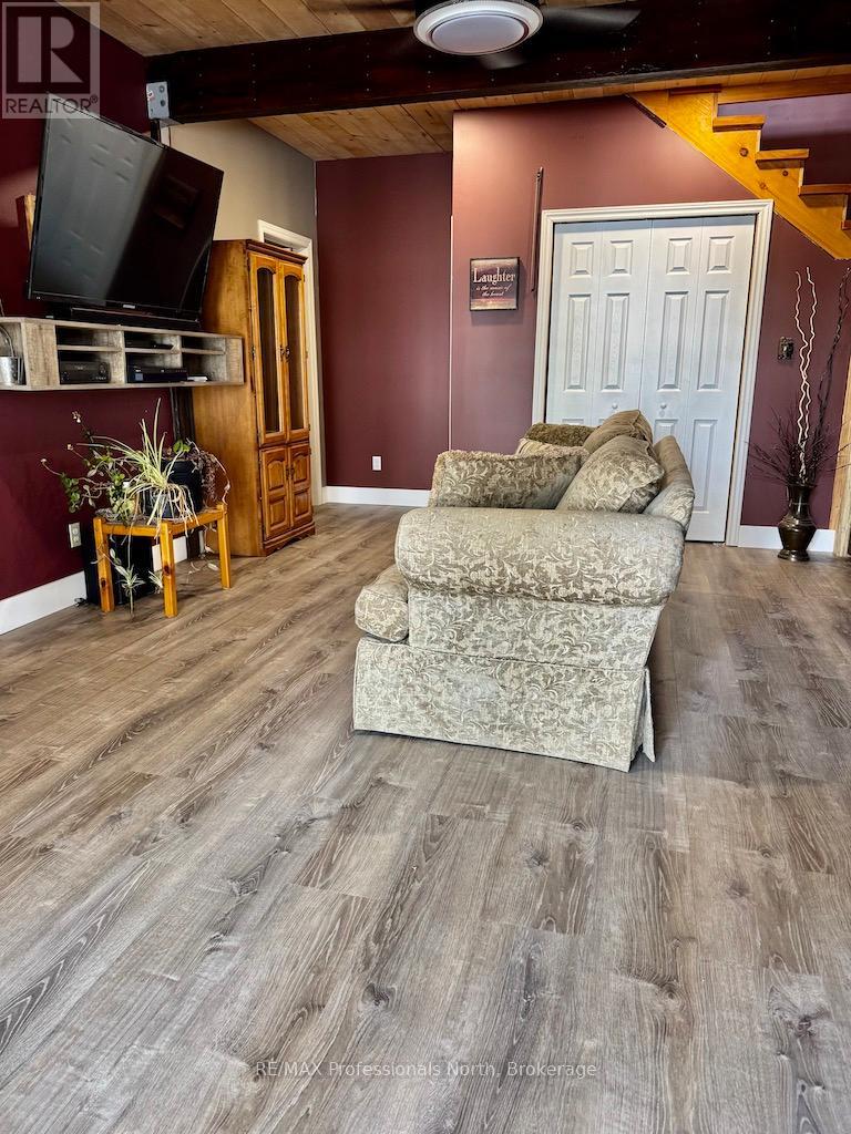 5543 Kennisis Lake Road, Dysart Et Al, Ontario  K0M 1S0 - Photo 25 - X13030428