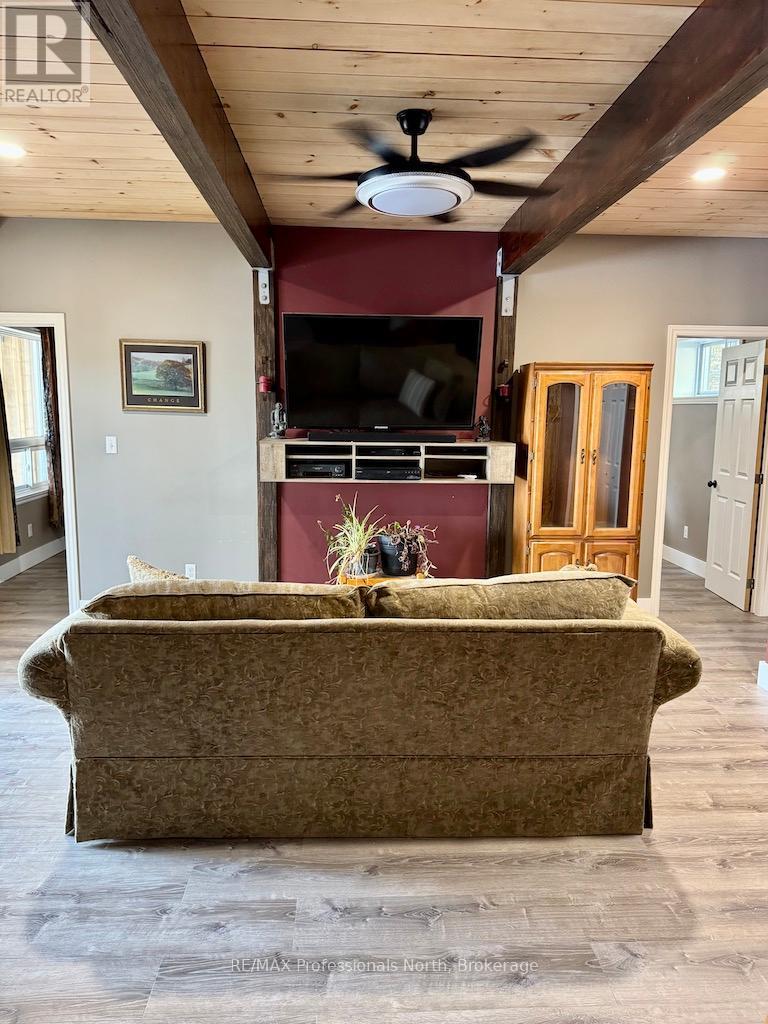 5543 Kennisis Lake Road, Dysart Et Al, Ontario  K0M 1S0 - Photo 28 - X13030428