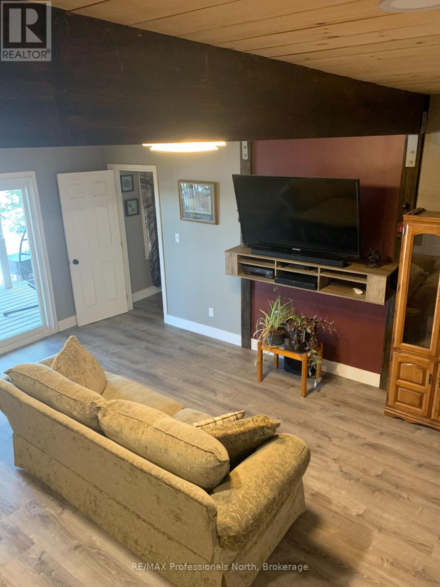 5543 Kennisis Lake Road, Dysart Et Al, Ontario  K0M 1S0 - Photo 32 - X13030428