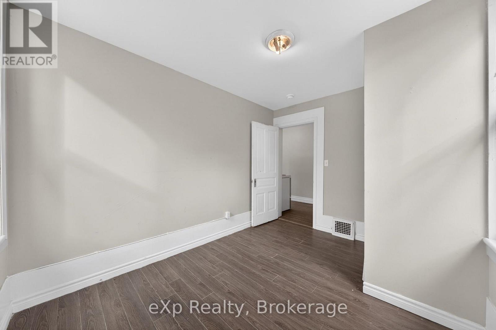 12 Fleet Street, Brantford, Ontario  N3T 3S7 - Photo 24 - X13030584