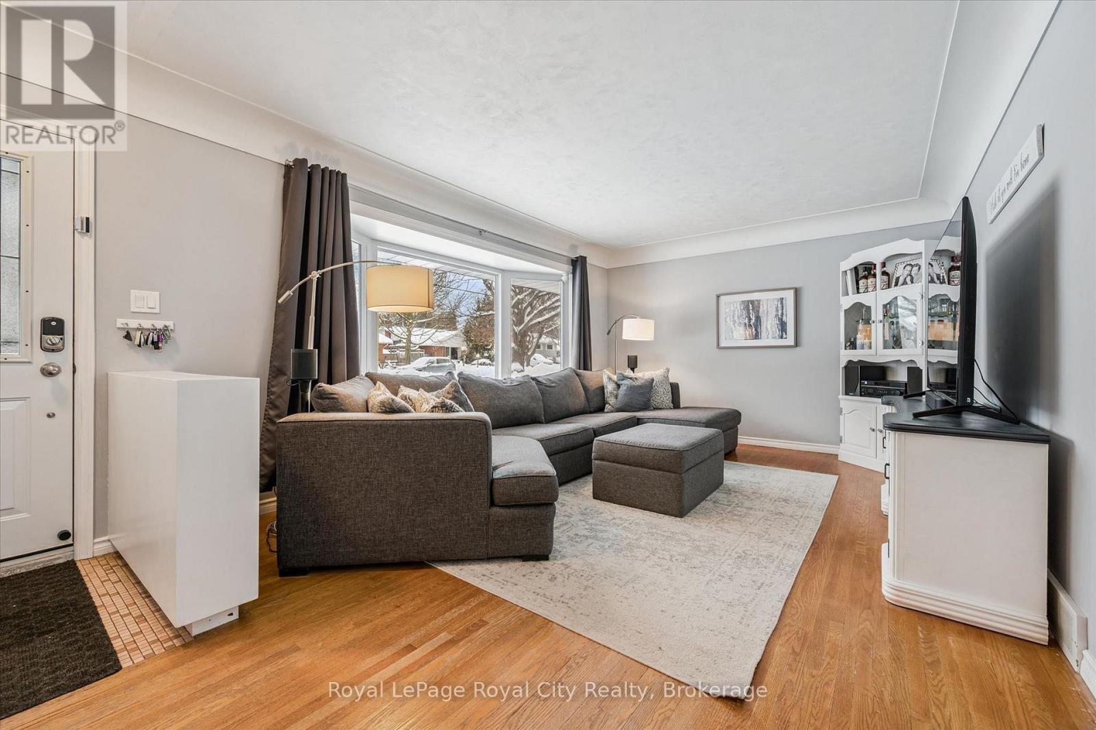 38 Brentwood Drive, Guelph, Ontario  N1H 5M7 - Photo 6 - X13030598