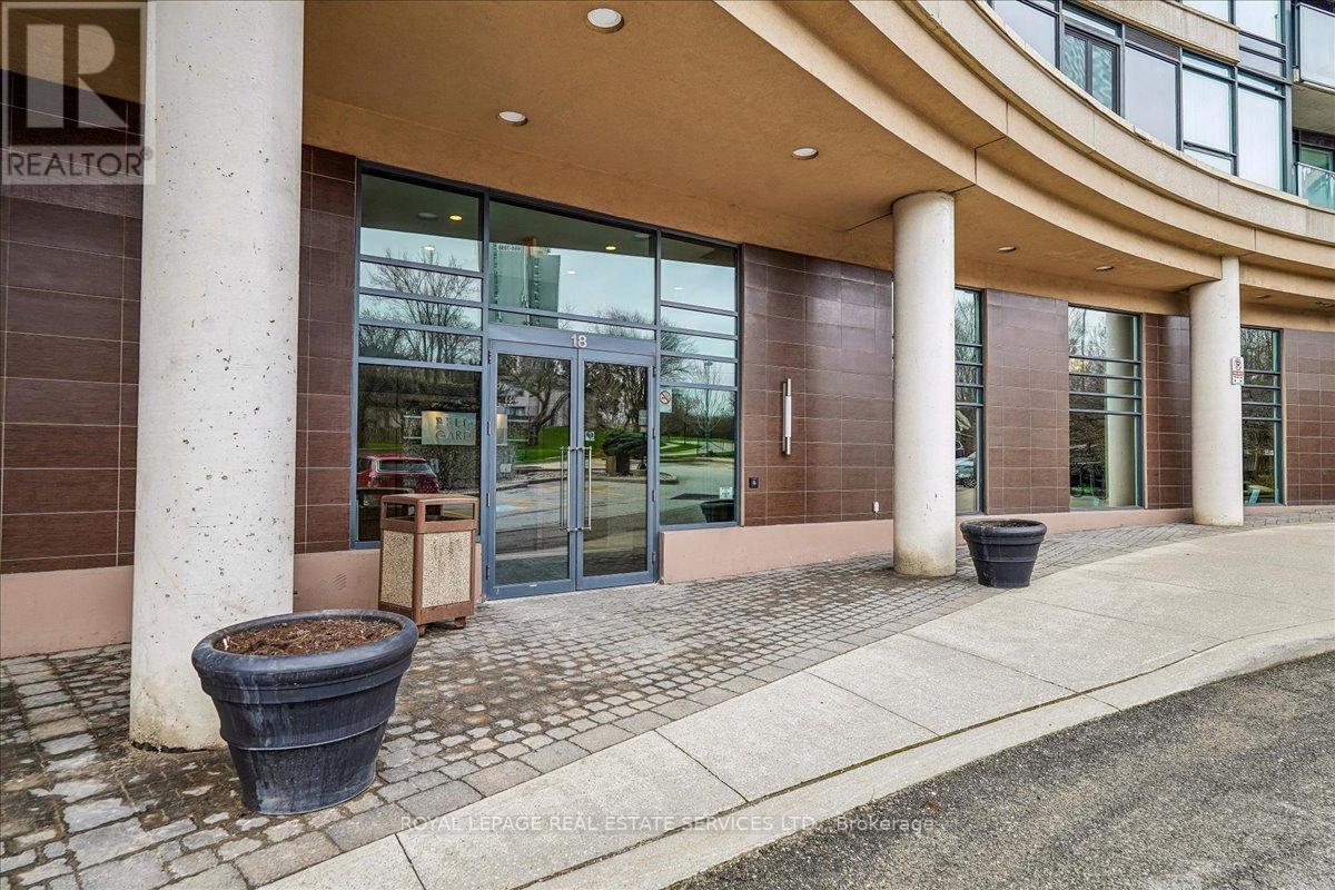 908 - 18 Valley Woods Road, Toronto, Ontario  M3A 0A1 - Photo 4 - C13026326