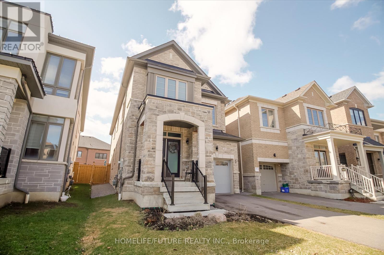 27 Ogston Crescent, Whitby, Ontario  L1P 0H3 - Photo 2 - E12992196