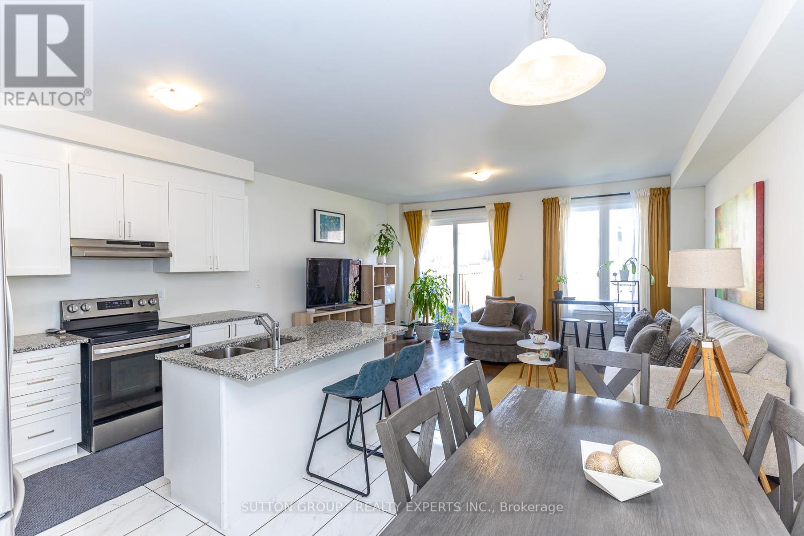 130 Ice Palace Crescent, Oshawa, Ontario  L1H 7K4 - Photo 9 - E13014800