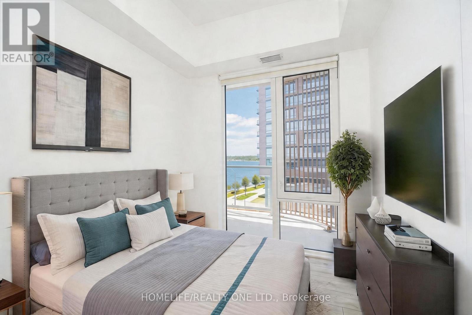 421 - 220 Missinnihe Way, Mississauga, Ontario  L5H 0A9 - Photo 8 - W12977652