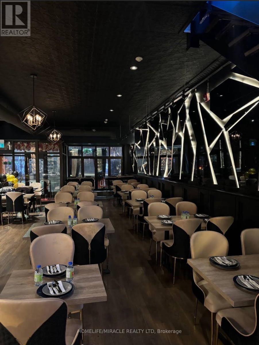 15 Main Street N, Brampton, Ontario  L6X 1M8 - Photo 8 - W12705624