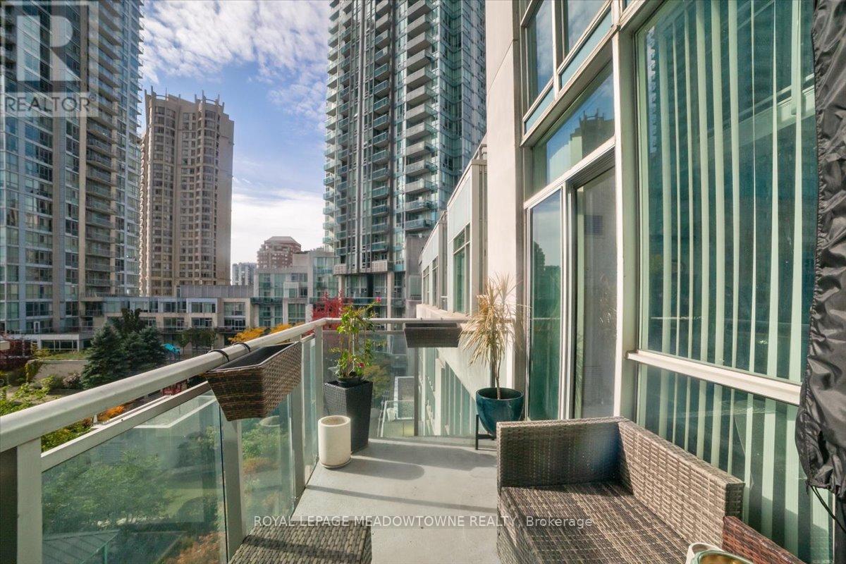 914 - 220 Burnhamthorpe Road W, Mississauga, Ontario  L5B 4N4 - Photo 33 - W12686240