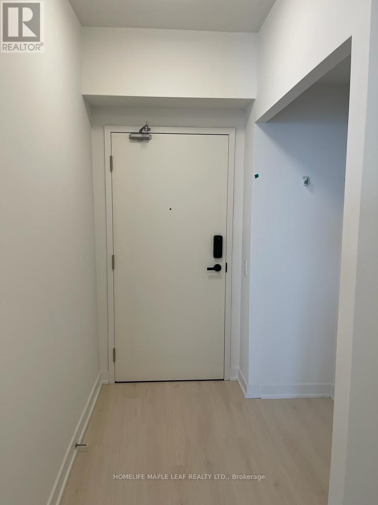 3902 - 3900 Confederation Parkway, Mississauga, Ontario  L5B 0M3 - Photo 2 - W12985894