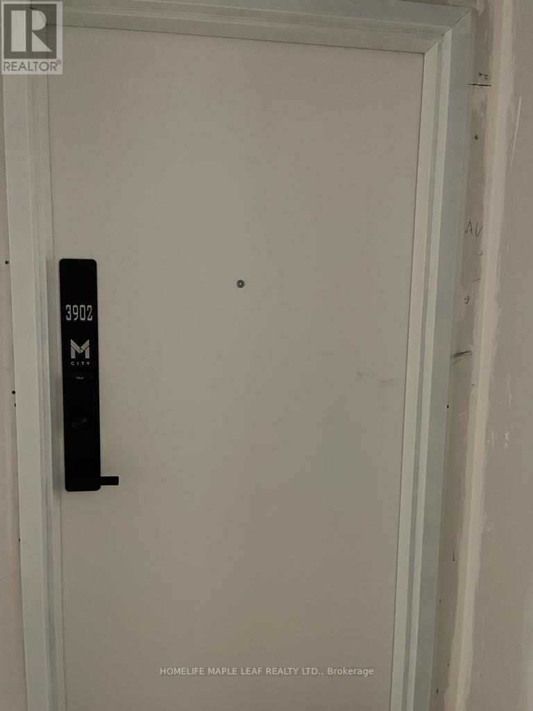 3902 - 3900 CONFEDERATION PARKWAY, Mississauga, Ontario