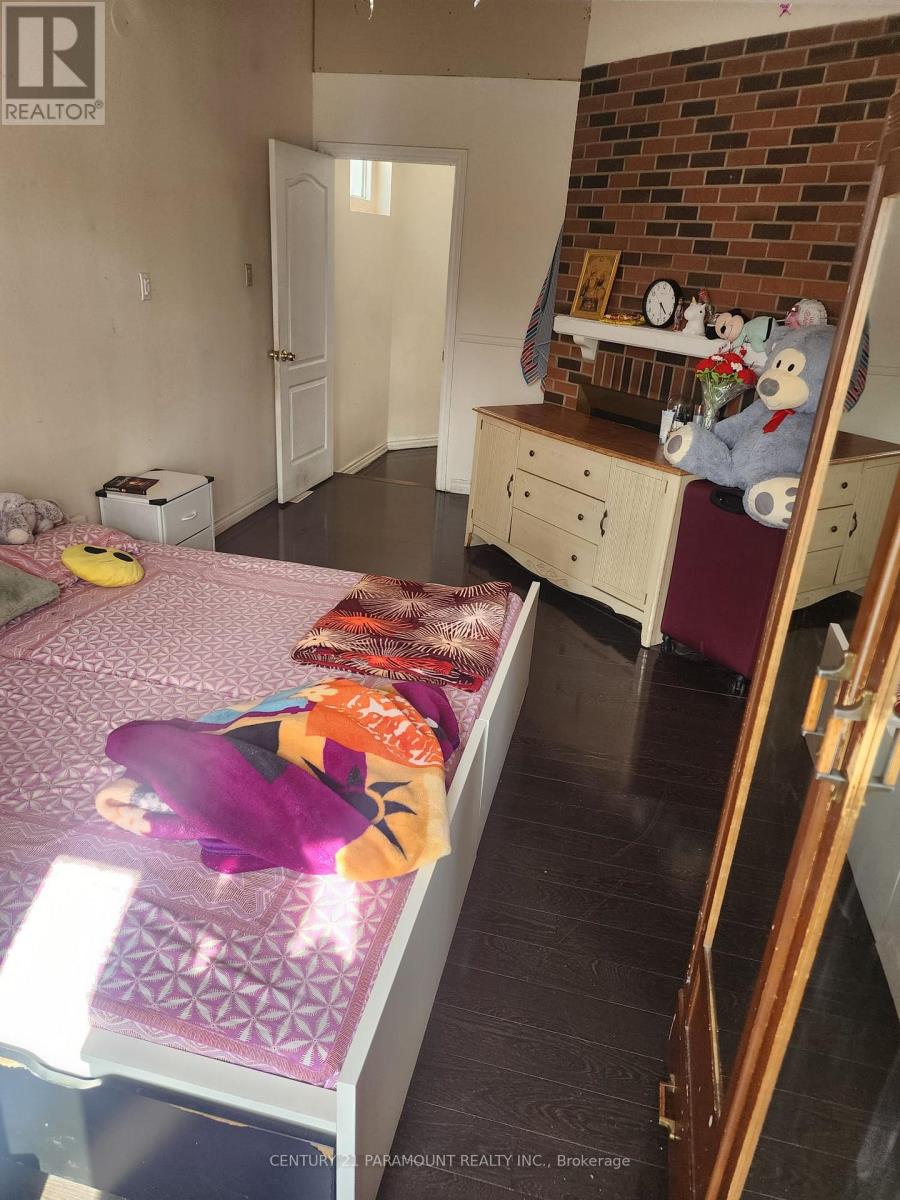 17 Timberlane Drive, Brampton, Ontario  L6Y 3Y6 - Photo 9 - W13029510