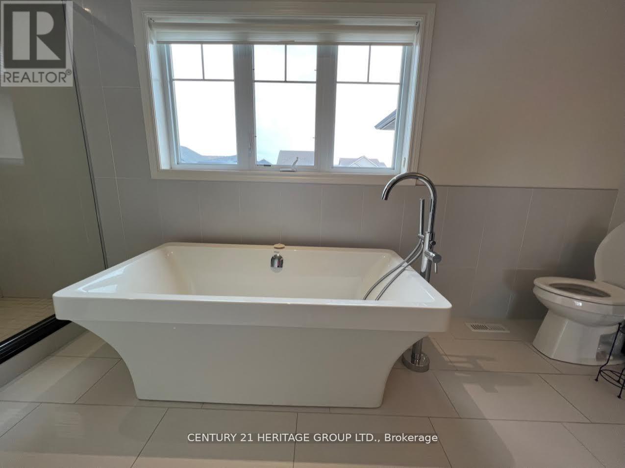 3547 Singleton Avenue, London South, Ontario  N6L 0C2 - Photo 15 - X12379096