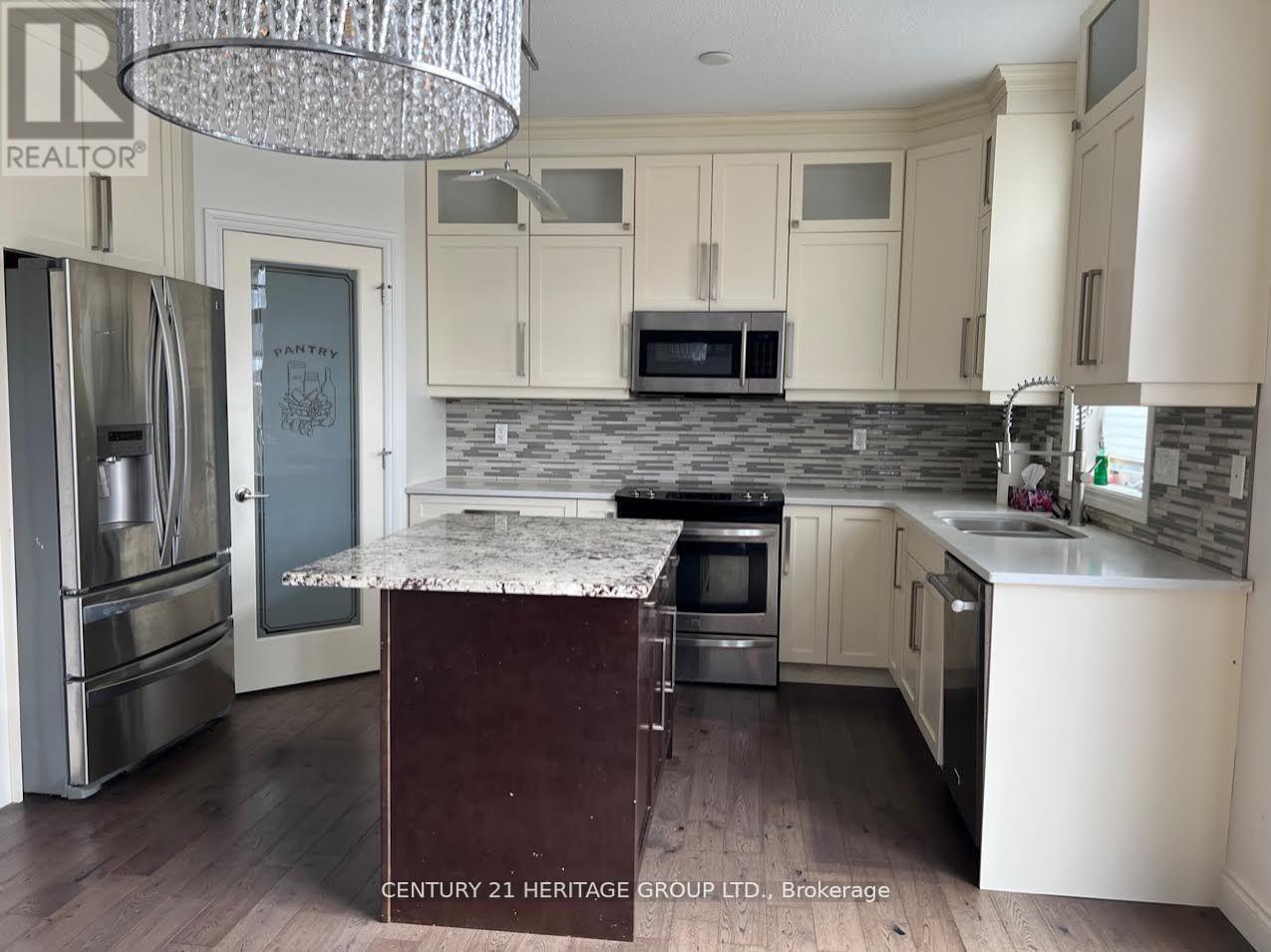 3547 Singleton Avenue, London South, Ontario  N6L 0C2 - Photo 6 - X12379096