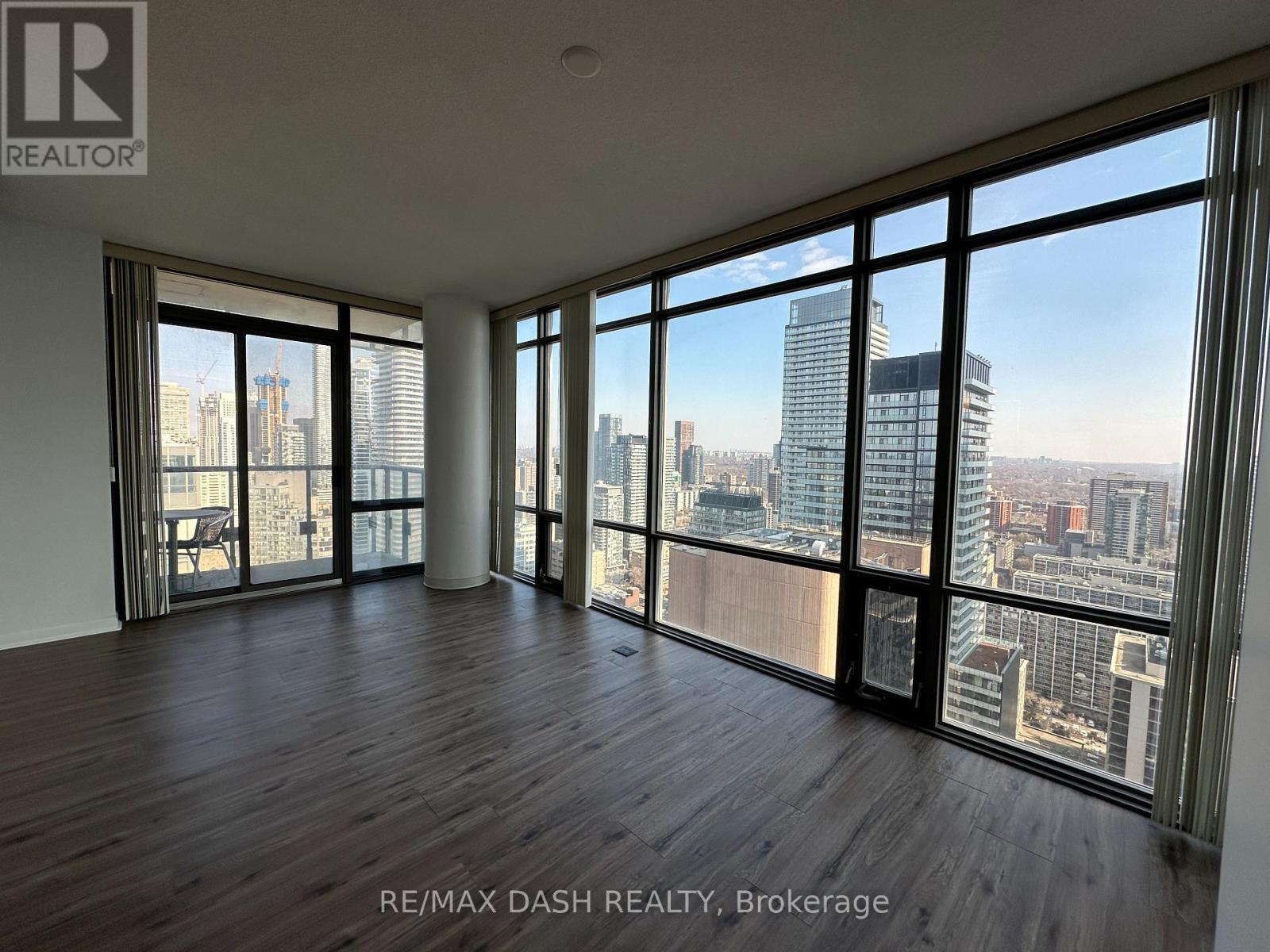 3707 - 38 Grenville Street, Toronto, Ontario  M4Y 1X4 - Photo 16 - C12883140