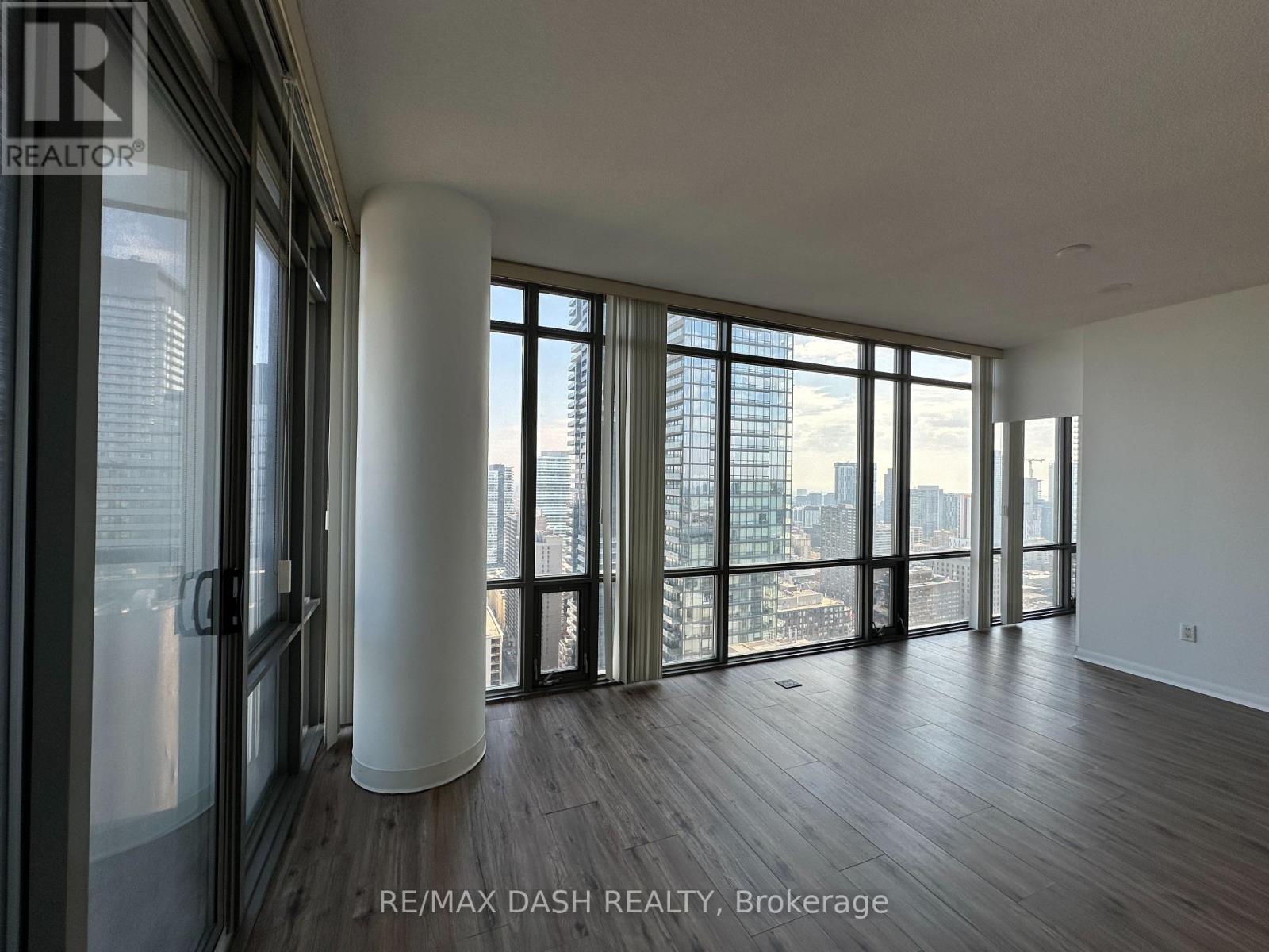 3707 - 38 Grenville Street, Toronto, Ontario  M4Y 1X4 - Photo 7 - C12883140