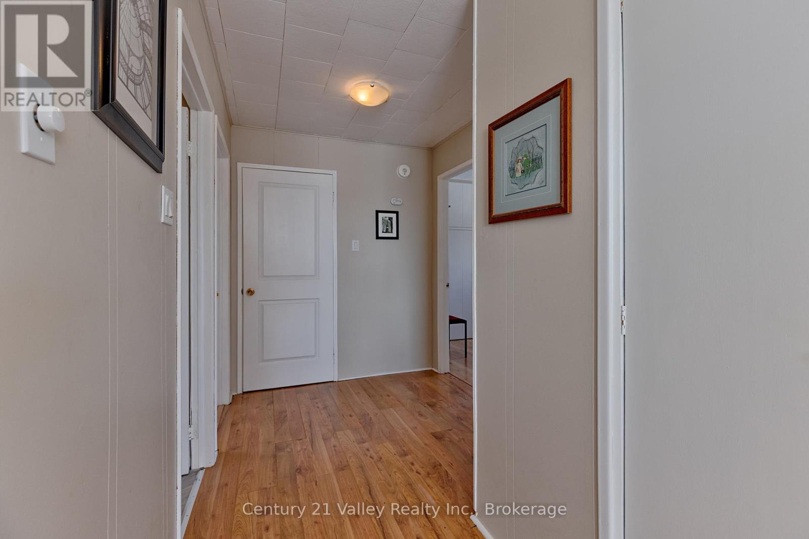 636 Mill Street, Greater Madawaska, Ontario  K0J 1H0 - Photo 44 - X12922572