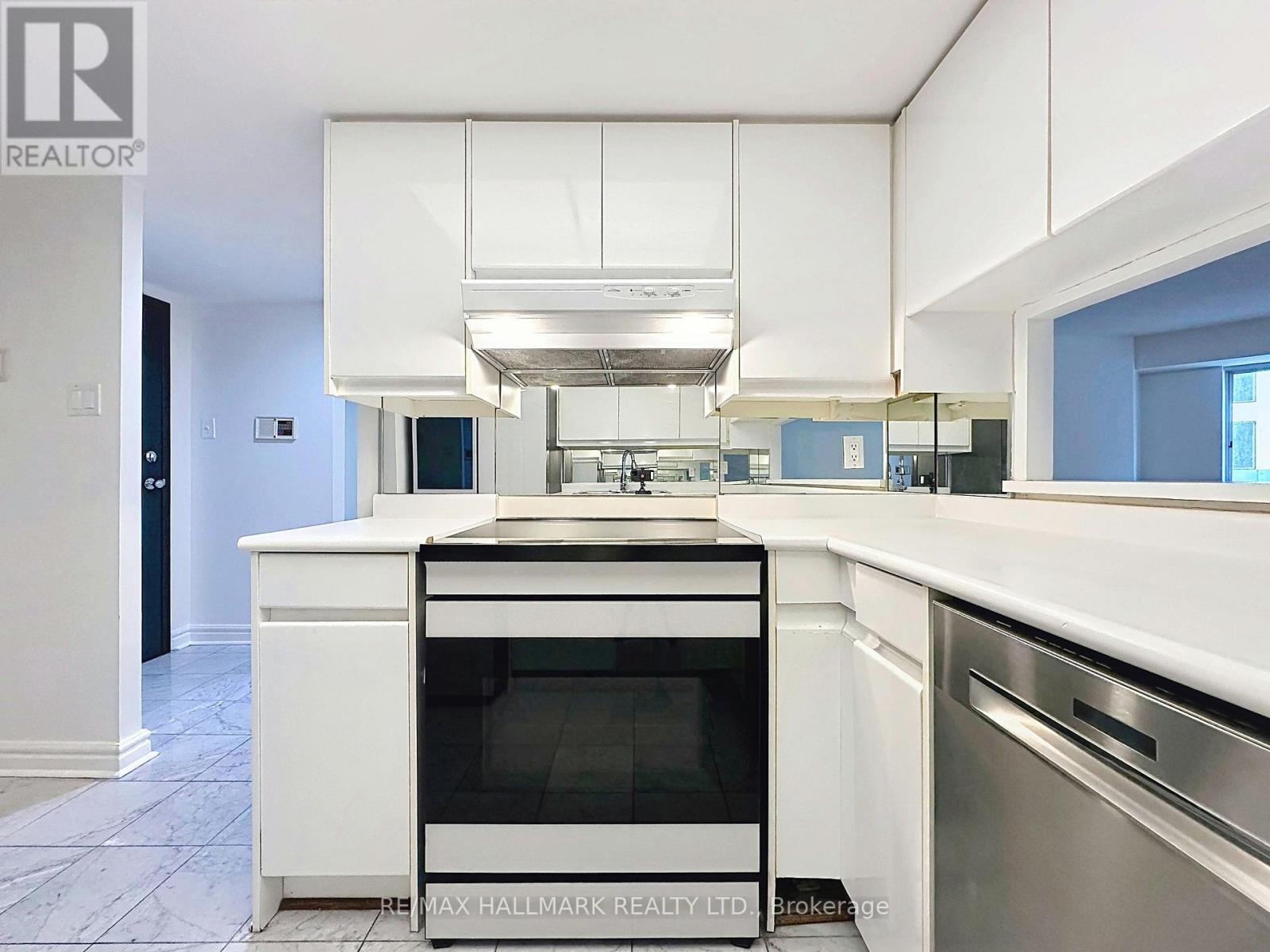 302 - 33 University Avenue, Toronto (Bay Street Corridor), Ontario  M5J 2S7 - Photo 18 - C13030462